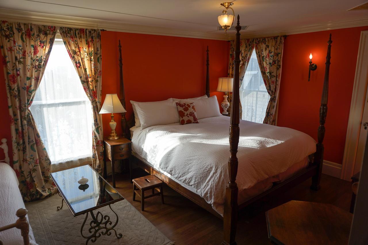 Weller House Inn Fort Bragg Oda fotoğraf
